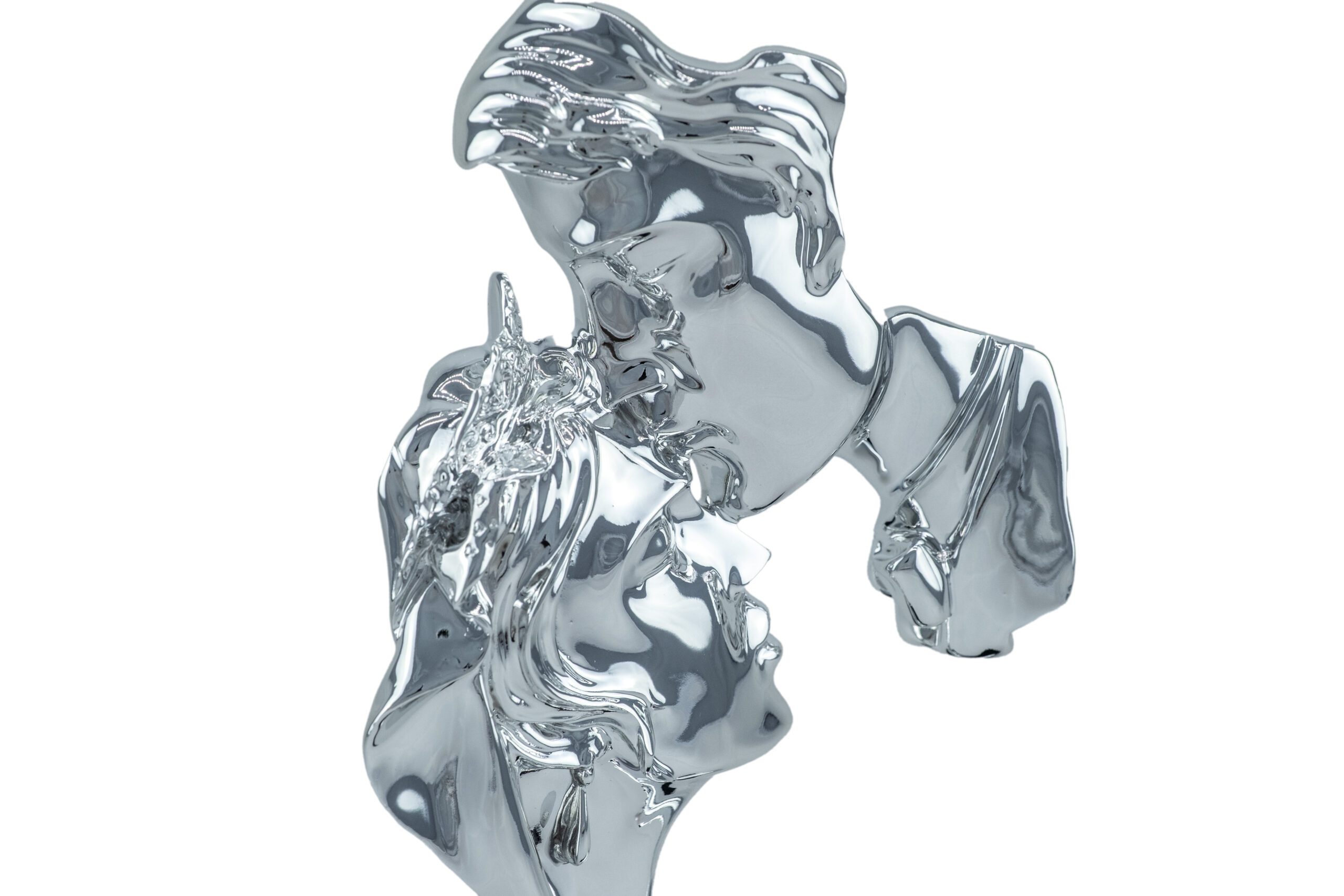 Bacio in fronte Lui e Lei - immagine 4