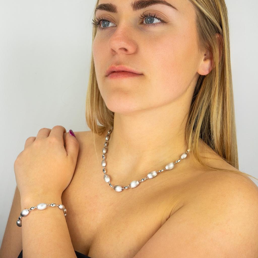 Collana chicchi